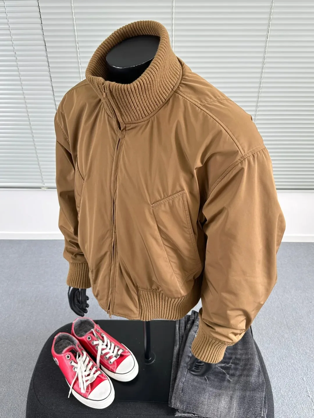 

Men's Winter Jaet American Retro Stand Collar down Cotton ort Wide Boxy Flight Coat Warm Cotton Clothes Youth Faion