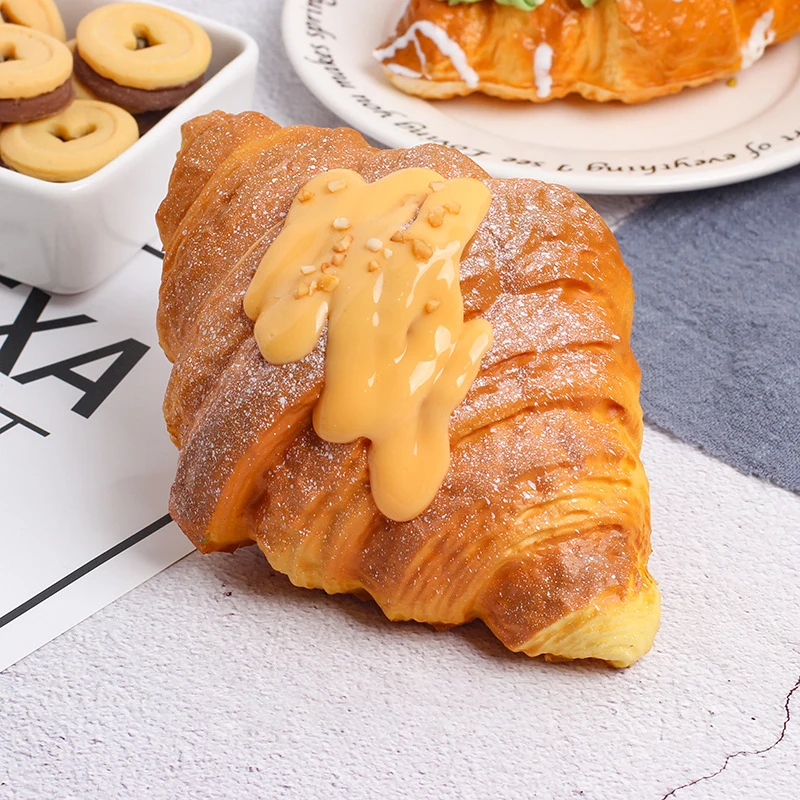 Simulazione morbida Pane tostato Giocattolo da spremere Giocattoli antistress Uovo Croissant Toast sensoriale Uova Giocattoli per bambini Regali di Natale per feste