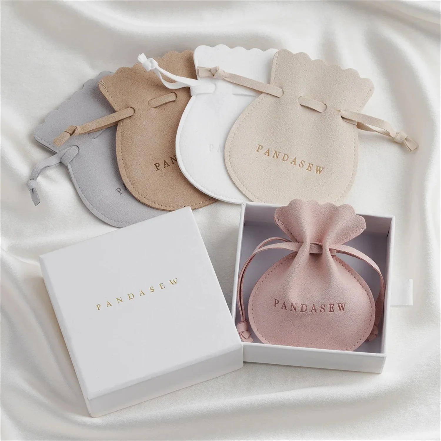 

50pcs Custom Lucky Bags Jewelry Packaging Pouch Personalized Logo Chic Small Wedding Favor Bags Microfiber Necklace Earring Jewe