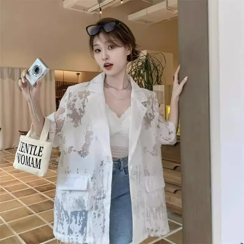 Light Mature Style Hollow Sun Proof Suit Collar Shirt 2024 Spring Autumn Women's Design Feeling Loose Mesh Short sleeved jacket