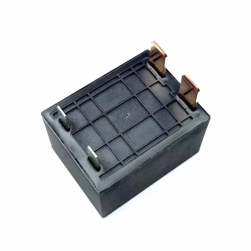 Relais 150V 1 pièce, HFE80V-80  150-12-HT2 150VDC, 80A