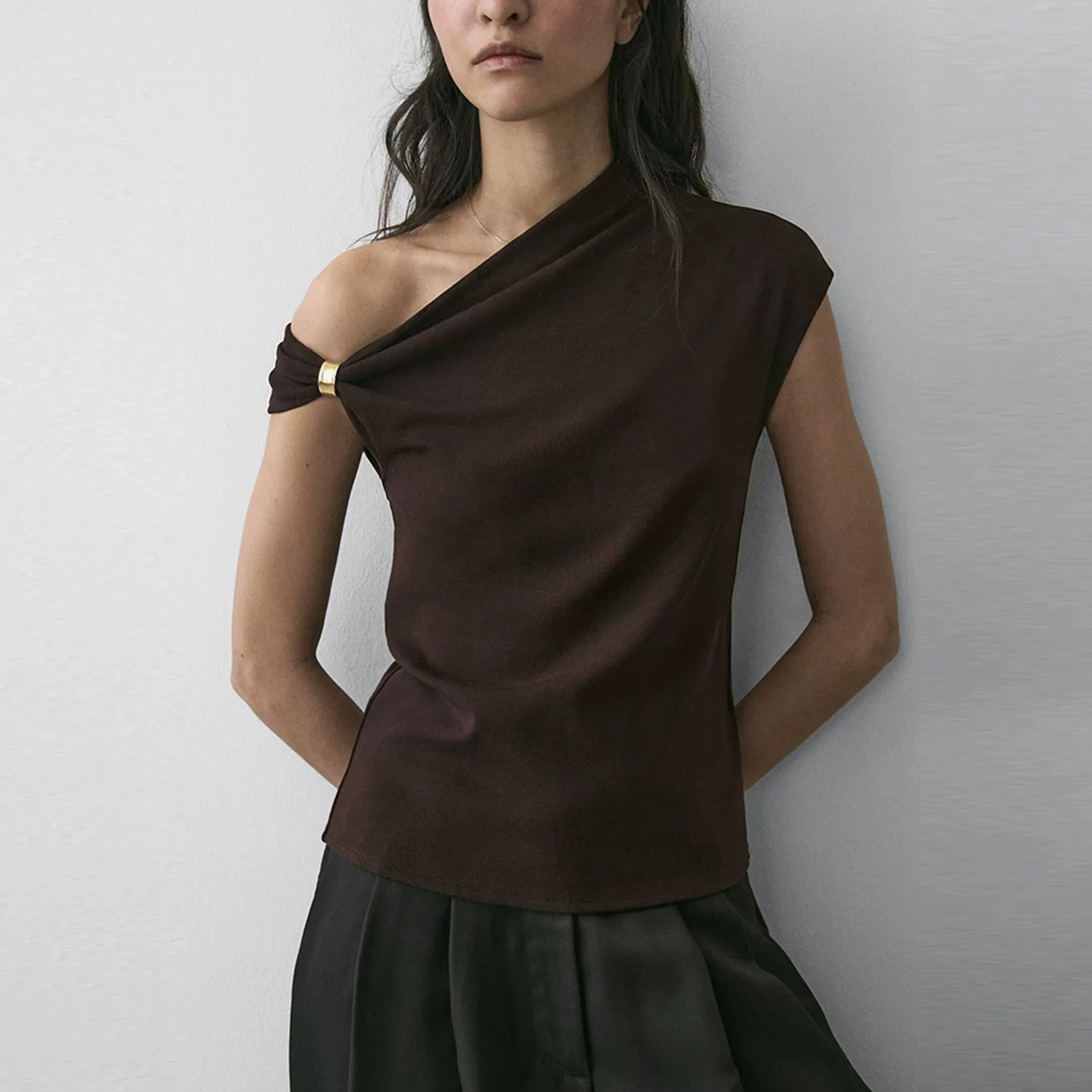 Summer New Women's Sleeveless Shoulder Bared Asymmetrical Salt Style T-shirt Slim Fit Outerwear Casual Regular Length