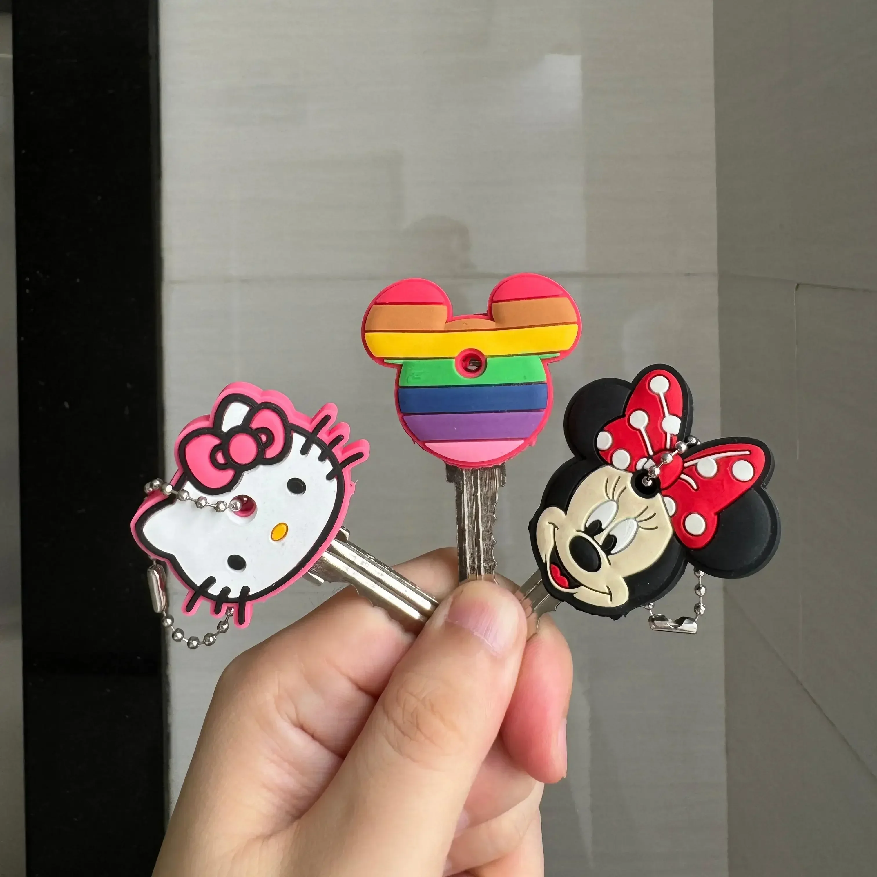 46 نماذج الجملة كيتي المنتقم غرزة مفتاح قبعات واقية أنيمي ميني الكرتون مفتاح غطاء سلسلة حامل سلسلة المفاتيح المحمولة #2