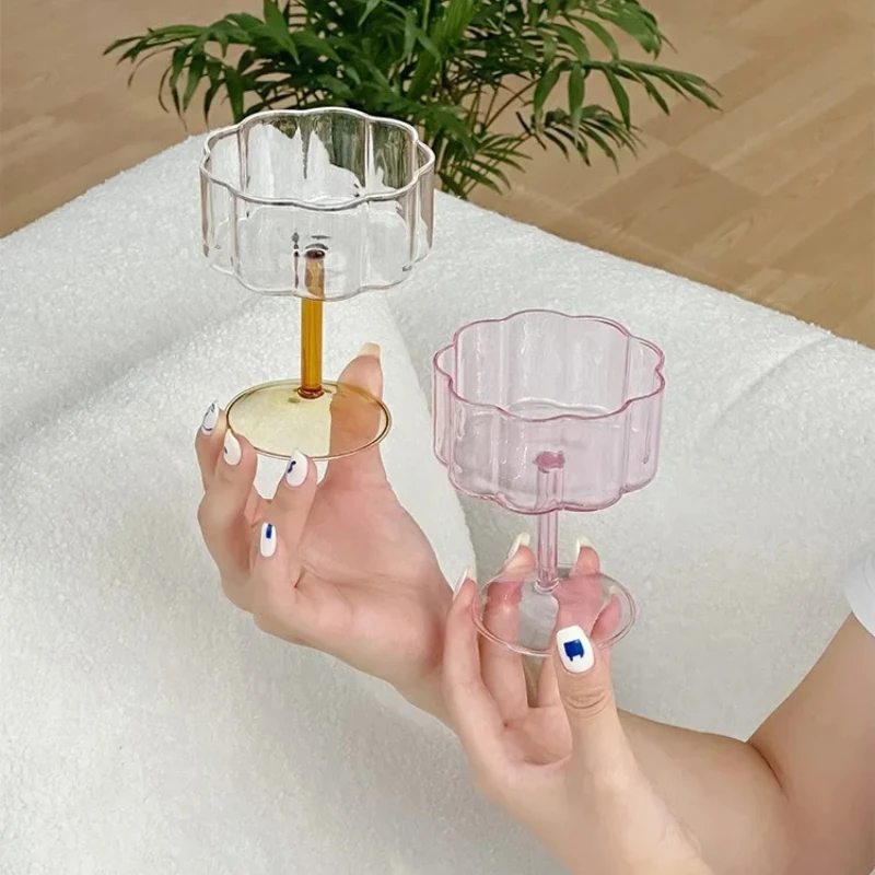 

Petal Wine Glasses Nordic Crystal Glass Cocktail Goblet Transparent Champagne Cup Creative Light Luxury Retro Colorful Wine Cups