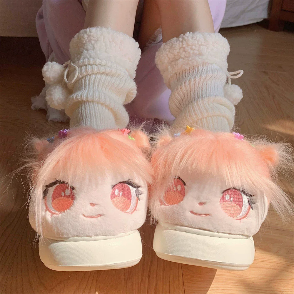 รองเท้าแตะผ้าฝ้ายลายตุ๊กตาสาวน้อยน่ารัก สำหรับผู้หญิง ใส่ในบ้าน ฤดูหนาว อุ่นสบาย พื้นหนา ขนนุ่ม