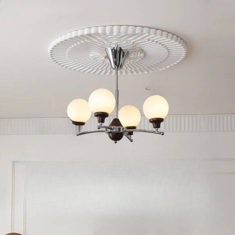 Люстра в винтажном стиле для гостиной