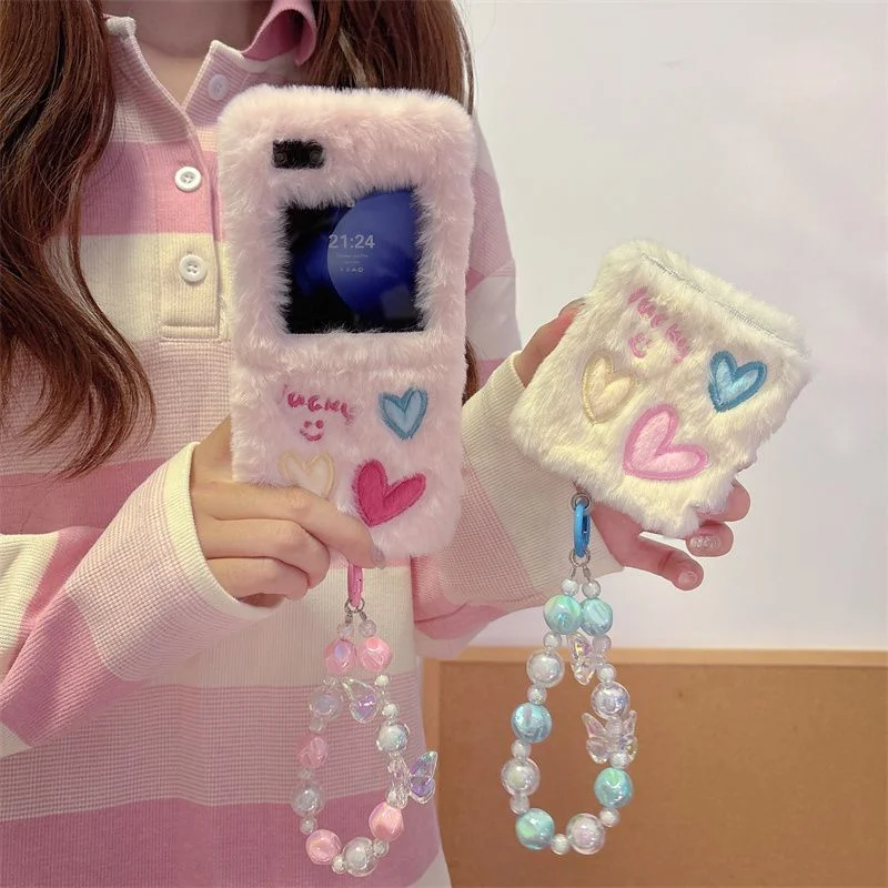 Z Flip 6 Case Cute Heart Lovely Plush Fur Flip Phone Case For Samsung Z Flip6 Zflip5 Zflip4 Zflip3 Cases With Wrist Chain