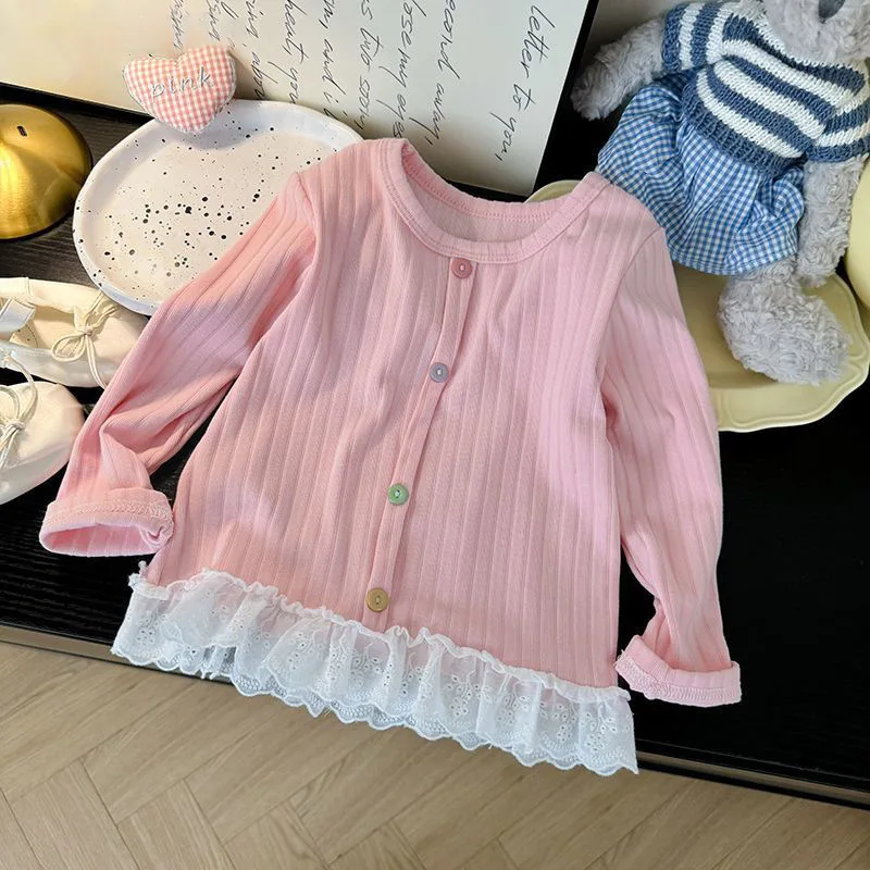 Neuheiten: Mädchen-T-Shirts mit Bunten Knöpfen und Spitzen-Patchwork, Langarm-Blusen, Bequeme Kinder-Tees, Mädchenkleidung – Detail 5