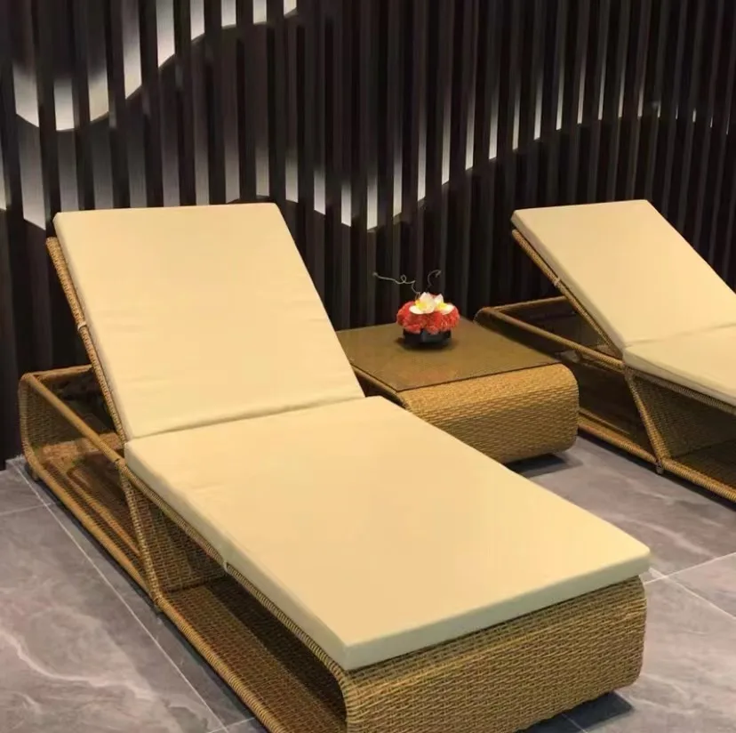 Adjustable Tropical Bali Furniture Hotel Pool Rattan Outdoor Loungers