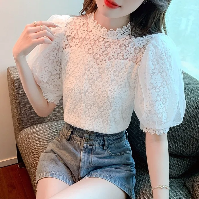 패셔너블 레이스 버블 슬리브 탑 여성 여름 신상 슬림 엘레 스윗 젊은 감각적인 개성있는 작은 사이즈 트렌디 한국 버전