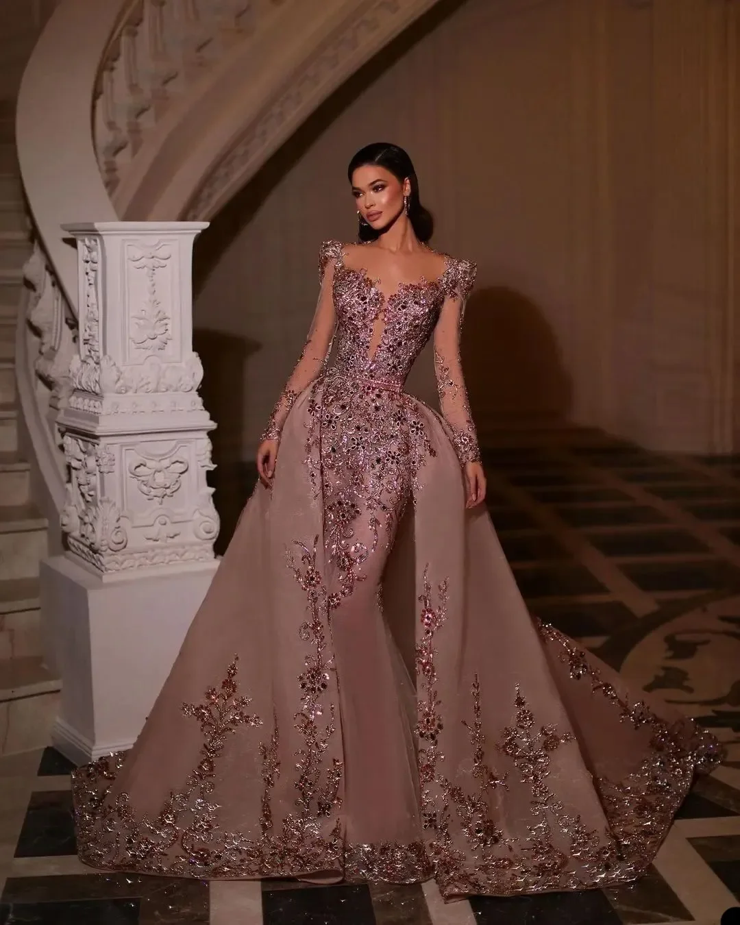 

Elegant Blush Pink Sequined Evening Dresses Crystals With Overskrtis Party Gowns Sheer Neck Women Formal Floor Length