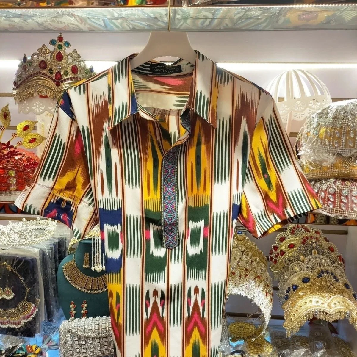 camicia-casual-da-uomo-a-maniche-corte-stile-etnico-estiva-sottile-ricamata-alla-moda-top-giovanile-abbigliamento-per-il-tempo-libero-stampa-a-blocchi-di-colore