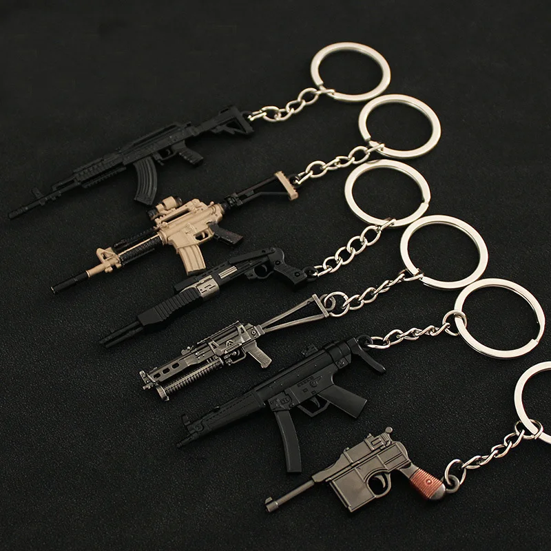 5-9cm PUBG Mini Weapon Model Keychain for Men Boys M4A1 QBZ191 FAMAS STG44 Metal Pendant Key Ring Fans Collectible Jewelry Gift