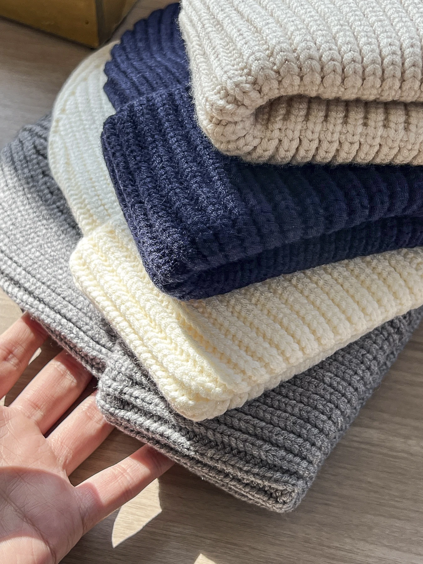 

Thiened Knitted Woolen Cap ex Casual Outdoor Winter Hat for Men And Women Street Sle Versatile Cold Resistant Cap