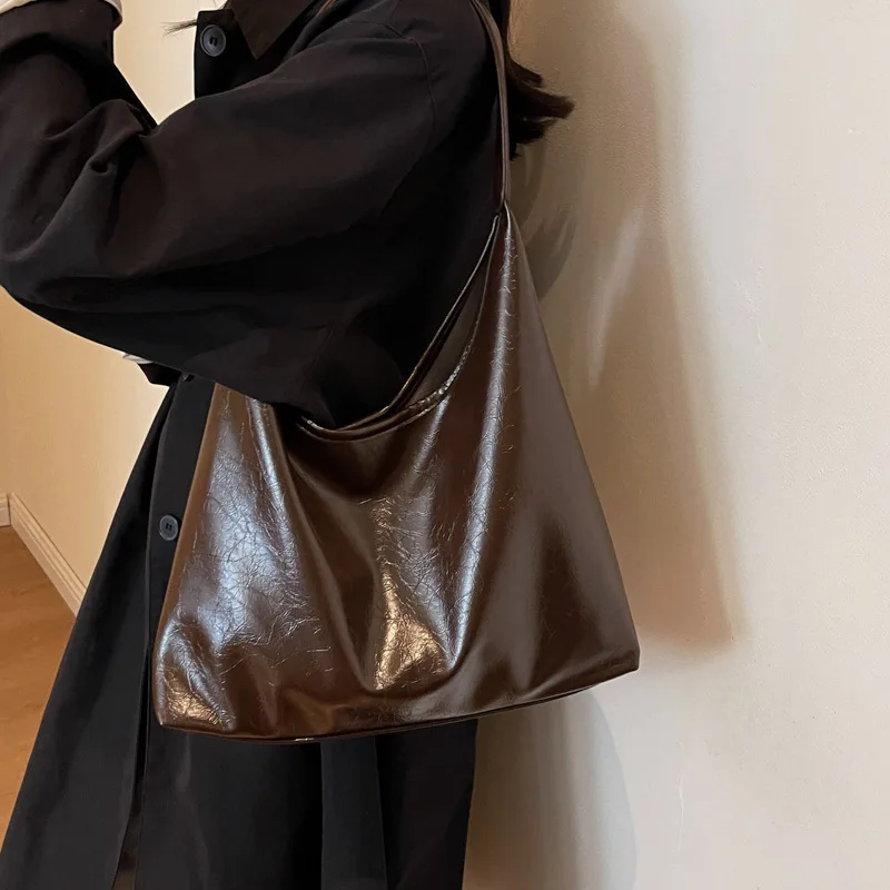 Tas ketiak kulit PU lembut wanita, tas jinjing serbaguna wanita tas komuter anggur merah antik kualitas tinggi