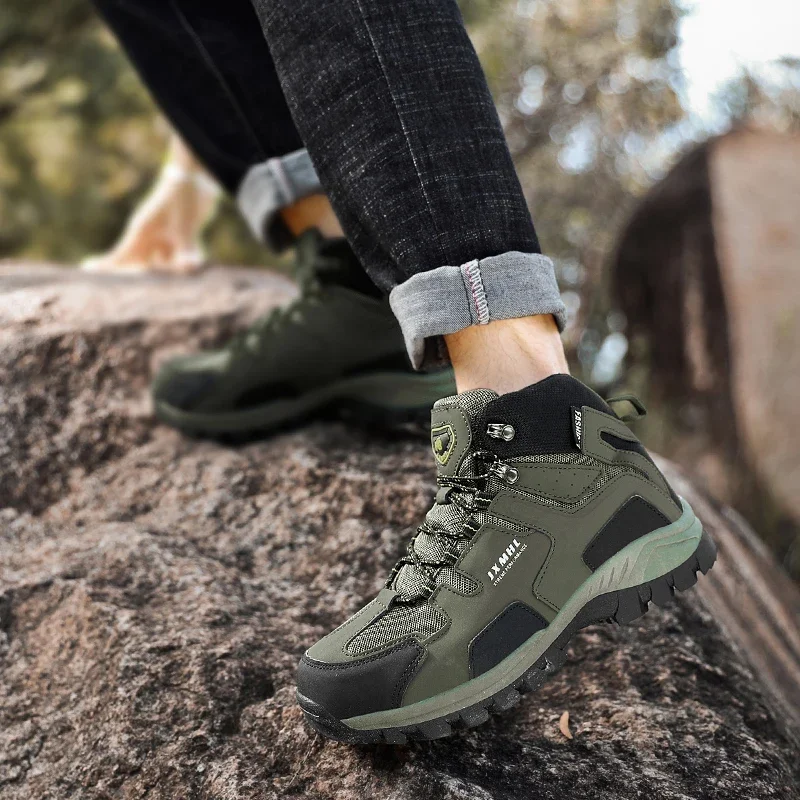 Couple Hiking Shoes Men Mountain Climbing Trekking Boots Women Non-slip Outdoor Work Ankle Boot