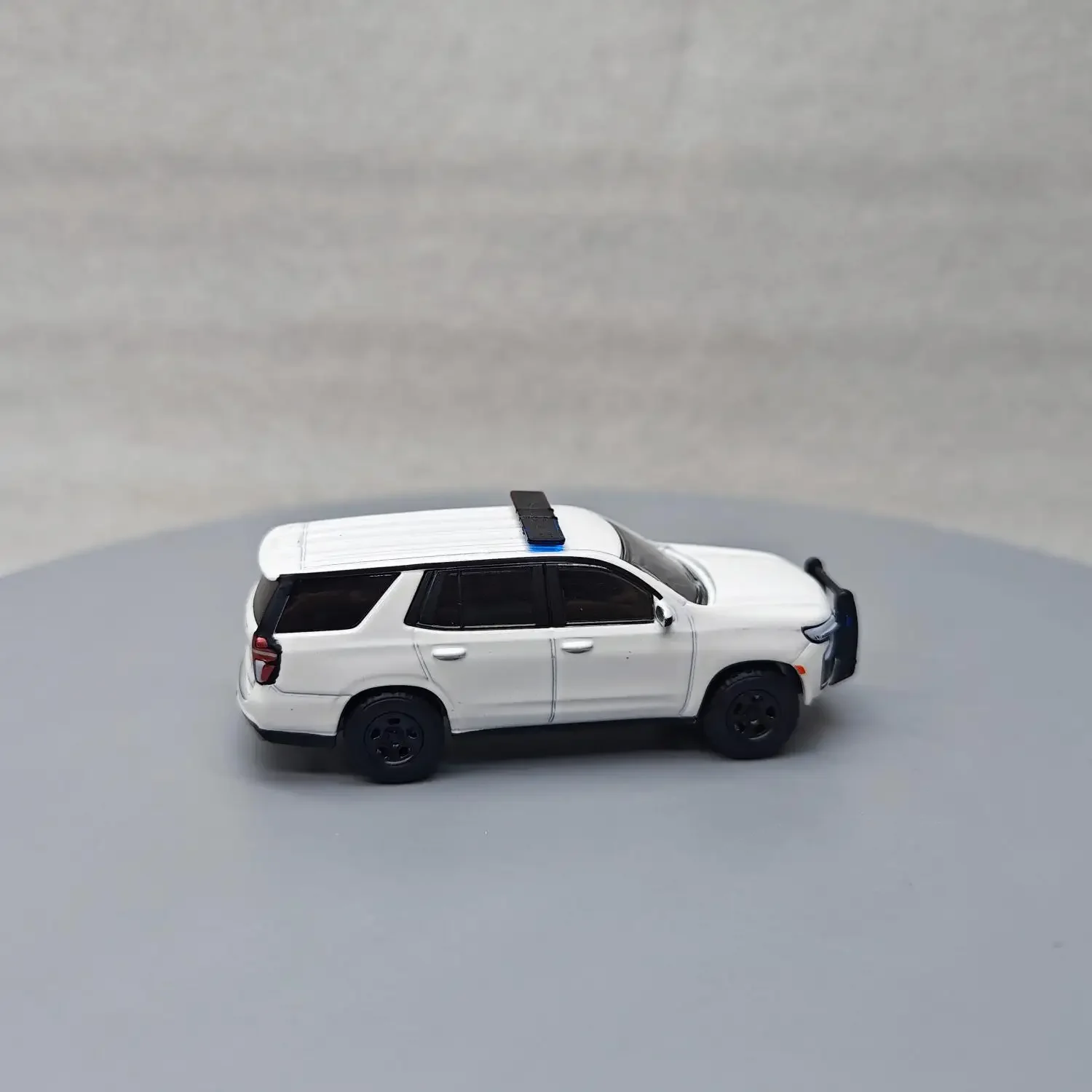 그린 라이트 1:64 히트 트래킹 -2022 타호 경찰 히트 트래킹 차량 (PPV) - 화이트카 모델 컬렉션 장난감 선물 다이캐스트