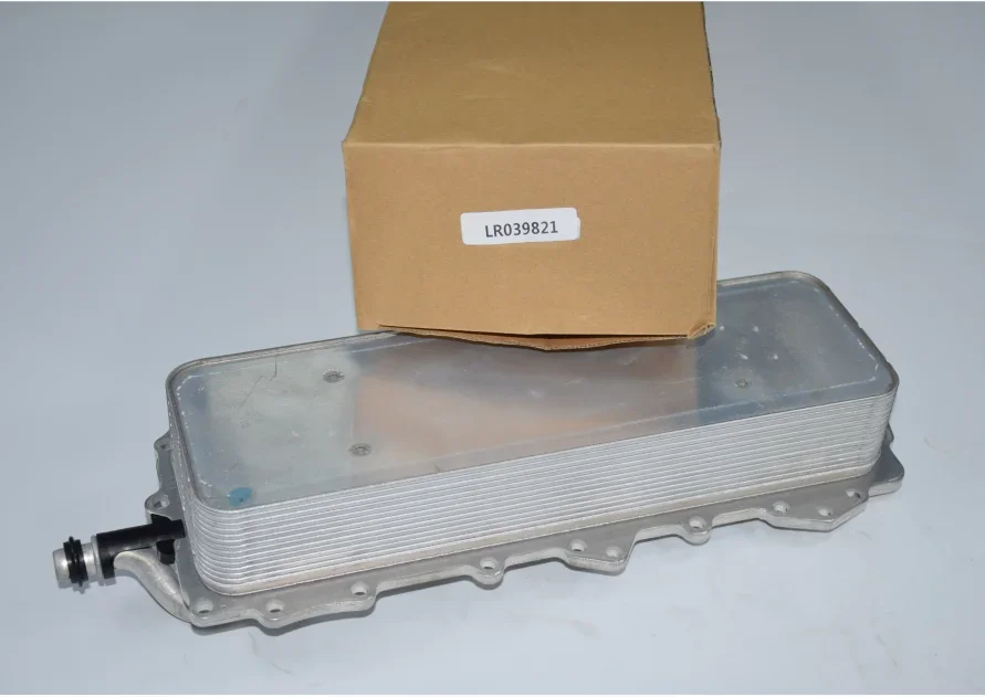 

Масляный радиатор для Range Rover Sport 10-14 Range Rover Vogue 10-12 Range Rover Velar 2017- LR 039821 LR 010728 AJ 811960 C2Z25033