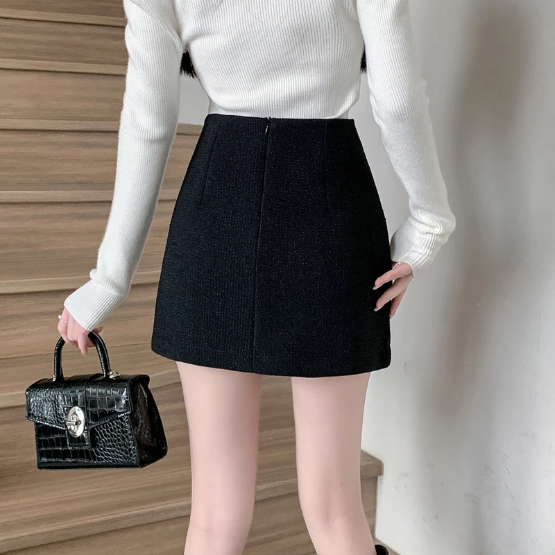 Fashion Three-dimensional Flower Decoration Women's Short Skirt High Waist Luxury Mini Shorts Skirts Autumn Winter 2024 New