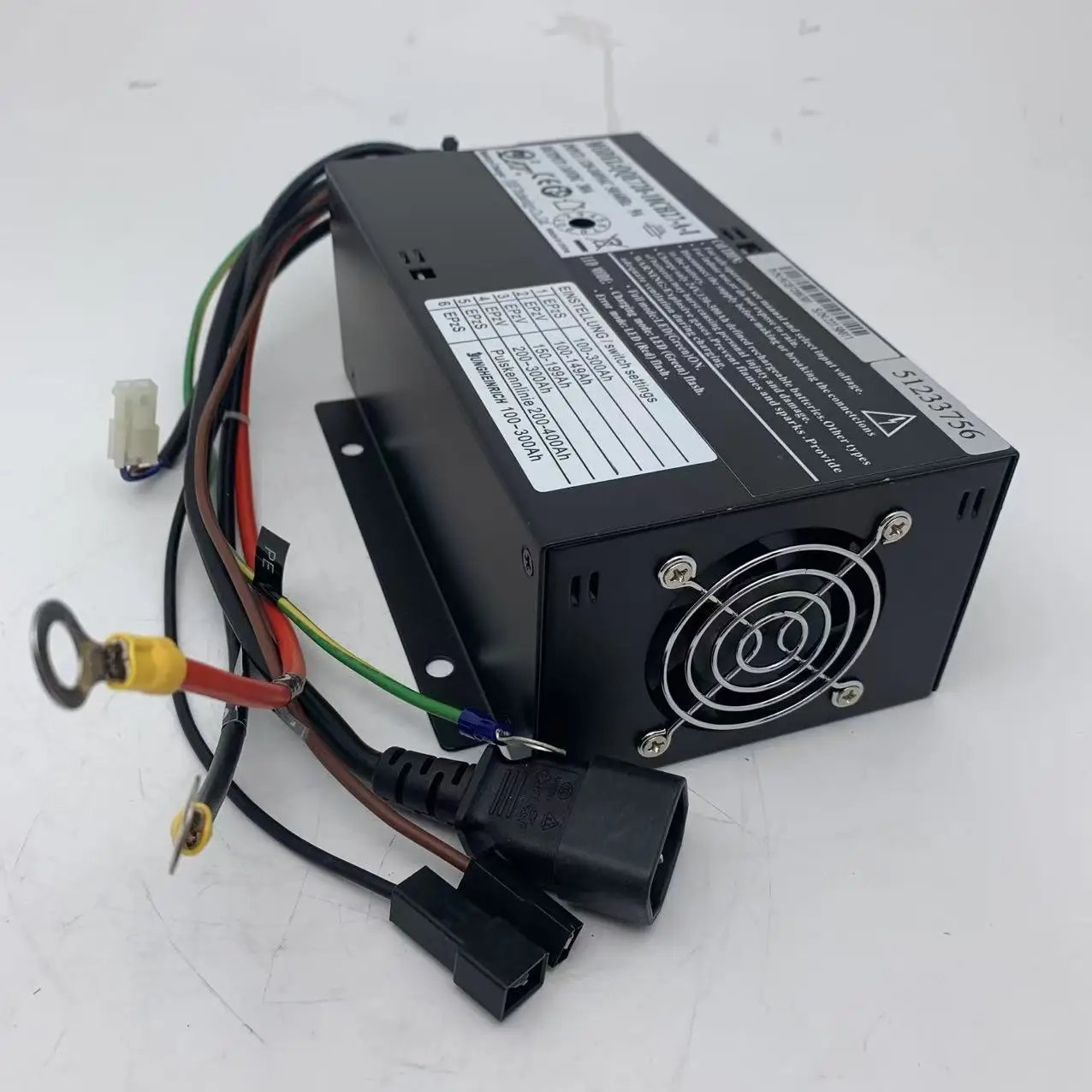 

Зарядное устройство для вилочного погрузчика Jungheinrich 51233756, насадки для вилочного погрузчика нового сорта, пластик и металл.