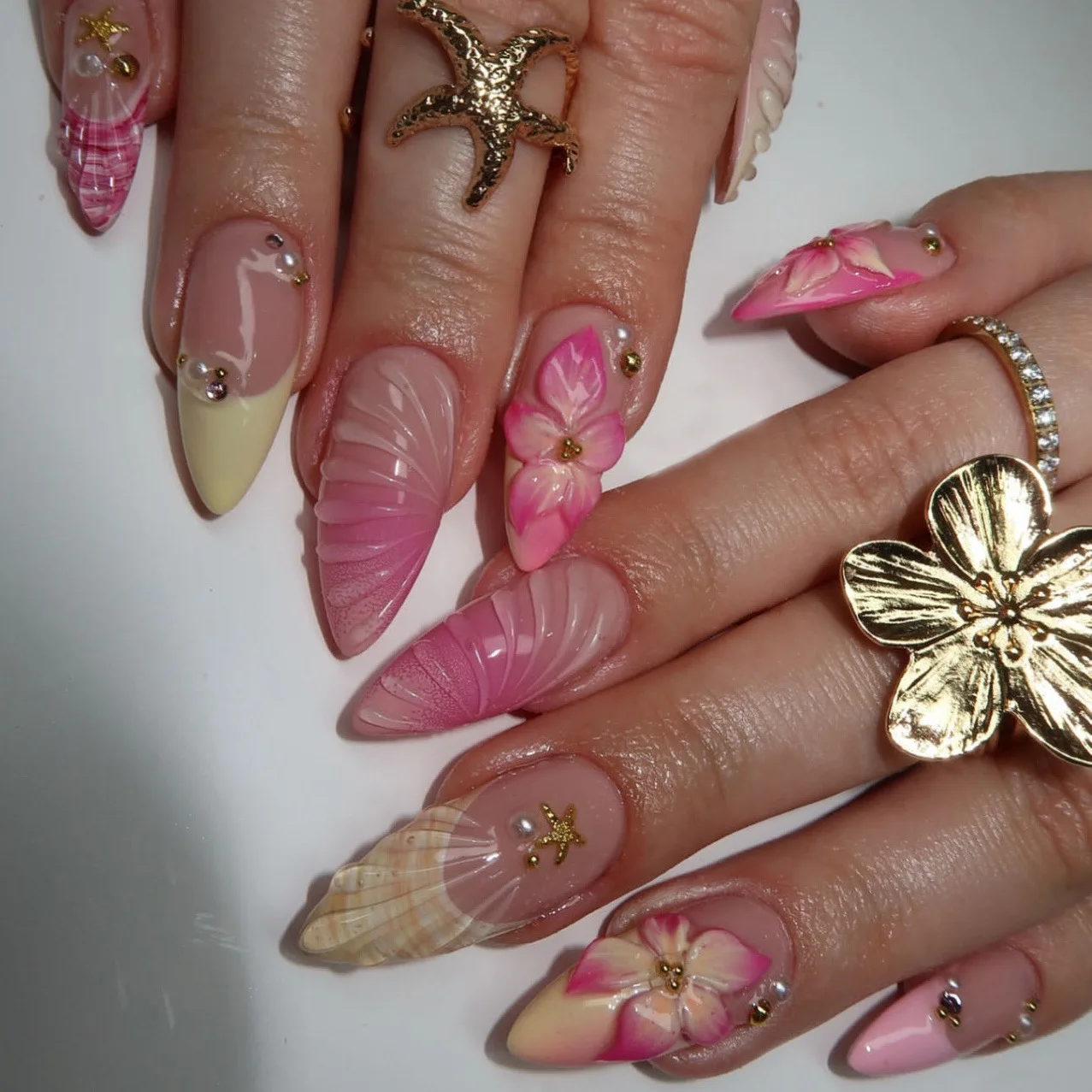24 stücke DIY Modische Falsche Nägel Verschmieren Rosa Gelb Blume Drucken Süße Gefälschte Nägel Muschel Französisch Stil Sommer Drücken auf Nagel