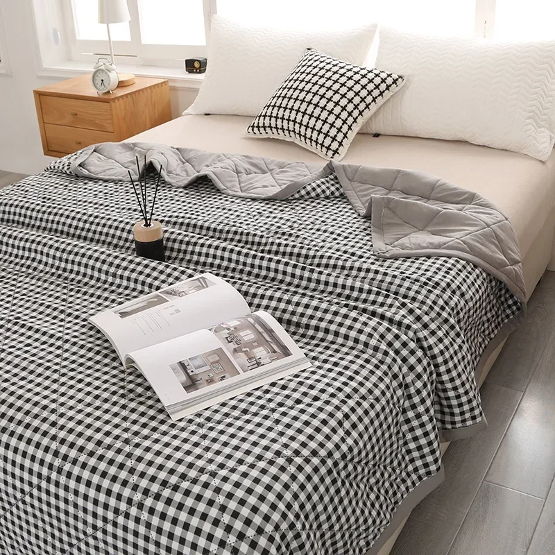 A solid color spring/summer washed quilted blanket cover 150180200 single and double couple bed queen summer