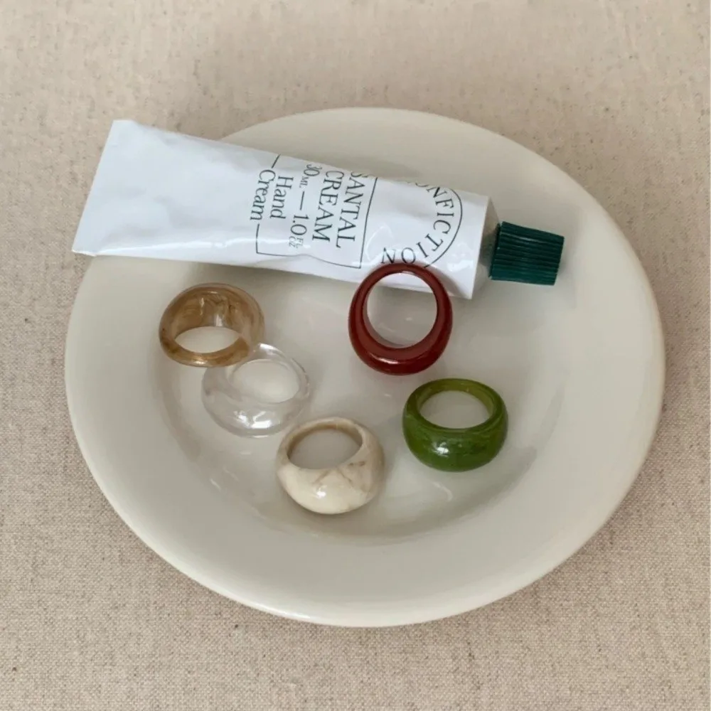 Y2K الراتنج قوس خواتم واسعة شفافة أنيقة ملونة هندسية غير النظامية حلقة الاكريليك مجوهرات هدية النساء