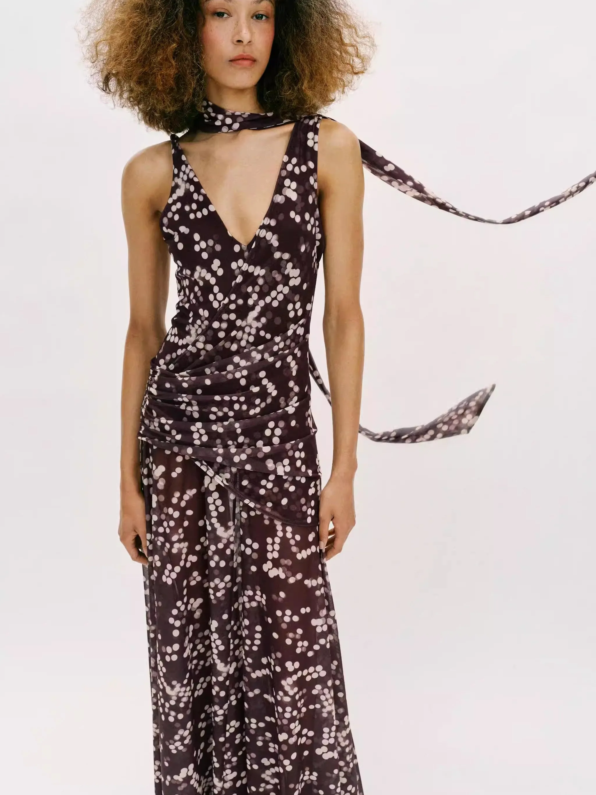 

Новое летнее винтажное длинное платье из шелковой сетки с V-образным вырезом и принтом в горошек, женское модное элегантное платье, одежда для выступлений на сцене