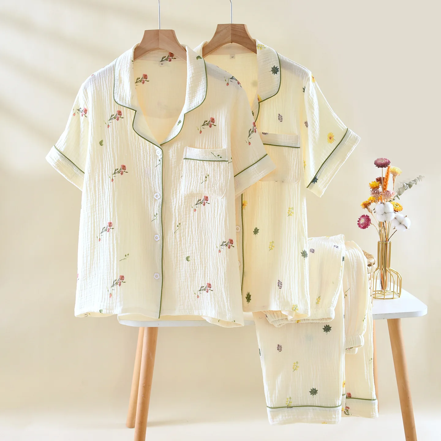 

New Pajamas Women's Spring Summer Thin Cotton Double-layer Gauze Short-sleeved Trousers Large Size Sweet Loungewear Set