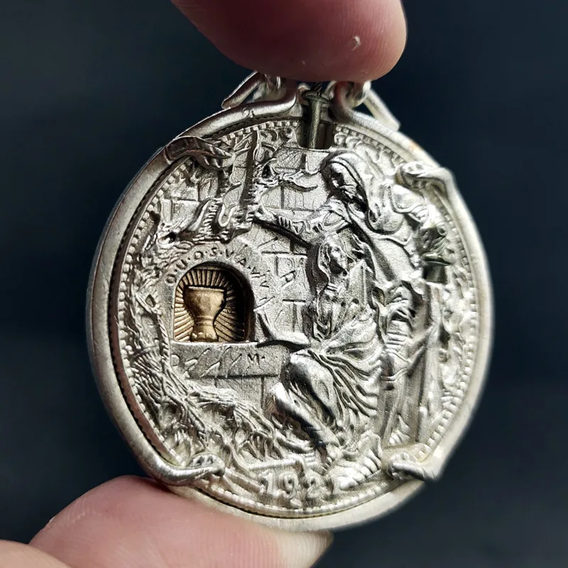 Artistic Holy Grail Coin USA Retro Hobo Nickel Wandering Pullable Sword Start Switch With Treasure Chest Coin Collectible