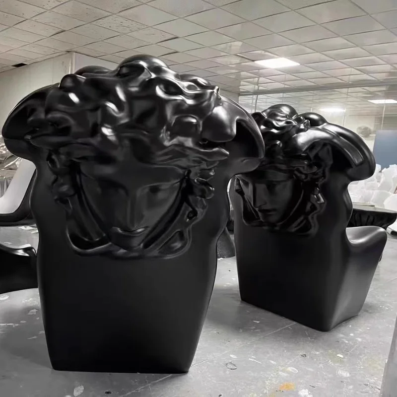 *Uniquely Designed Light-Luxury Creative Human Head-Shaped Accent Chair for Hotel Villa Living Room