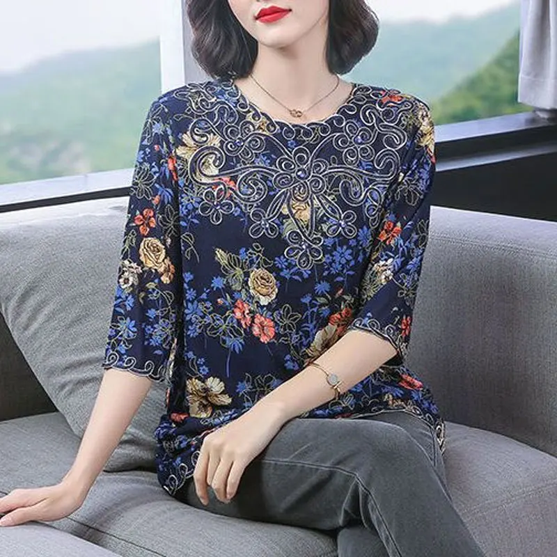 Female Clothing Vintage Floral Printed Shirt Round Neck Spring Summer Casual 3/4 Sleeve Fashion Embroidery Applique Loose Blouse