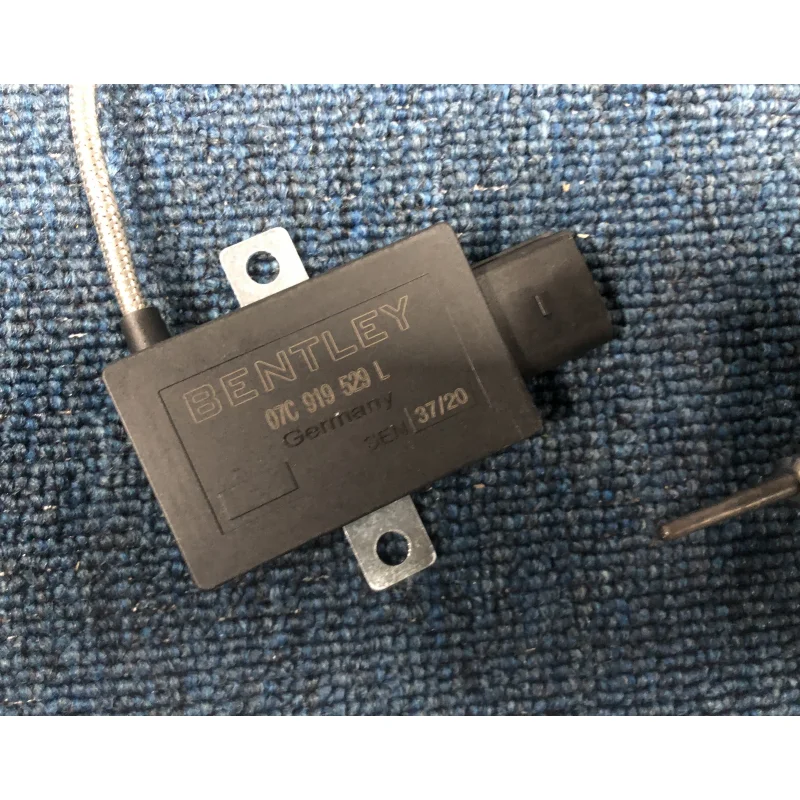 07C 919 529 L Suitable for Bentley Emissions Temperature Sensor