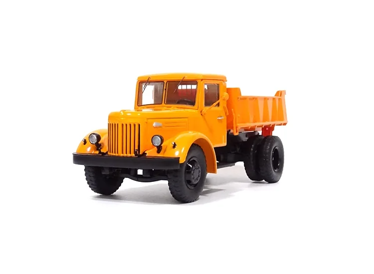 Diecast Alloy 1:43 Scale Soviet Dumper MAZ-205 Truck Model Adult Out of Print Collection Gift Display Souvenir Toy Spot