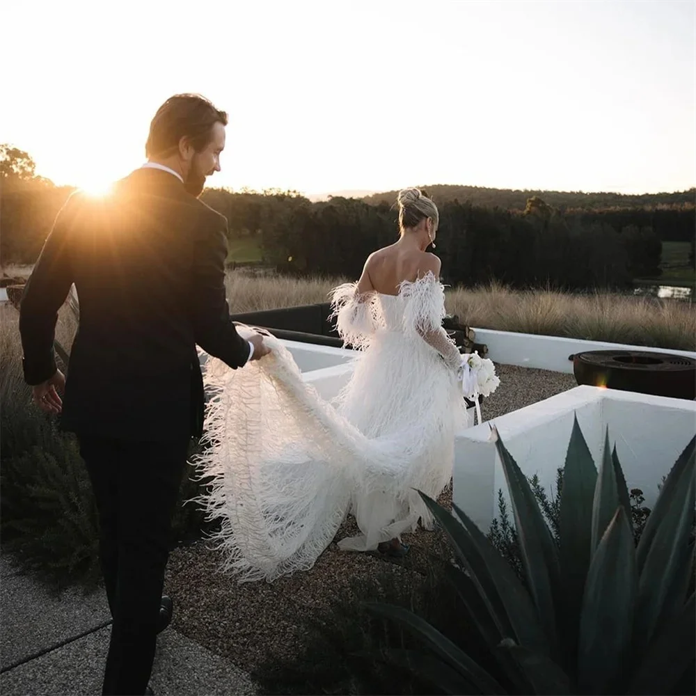 Robe de mariée plissée à manches longues avec plumes, robe de patient personnalisée, gaine A-ligne, paillettes, luxe, blanc, sexy