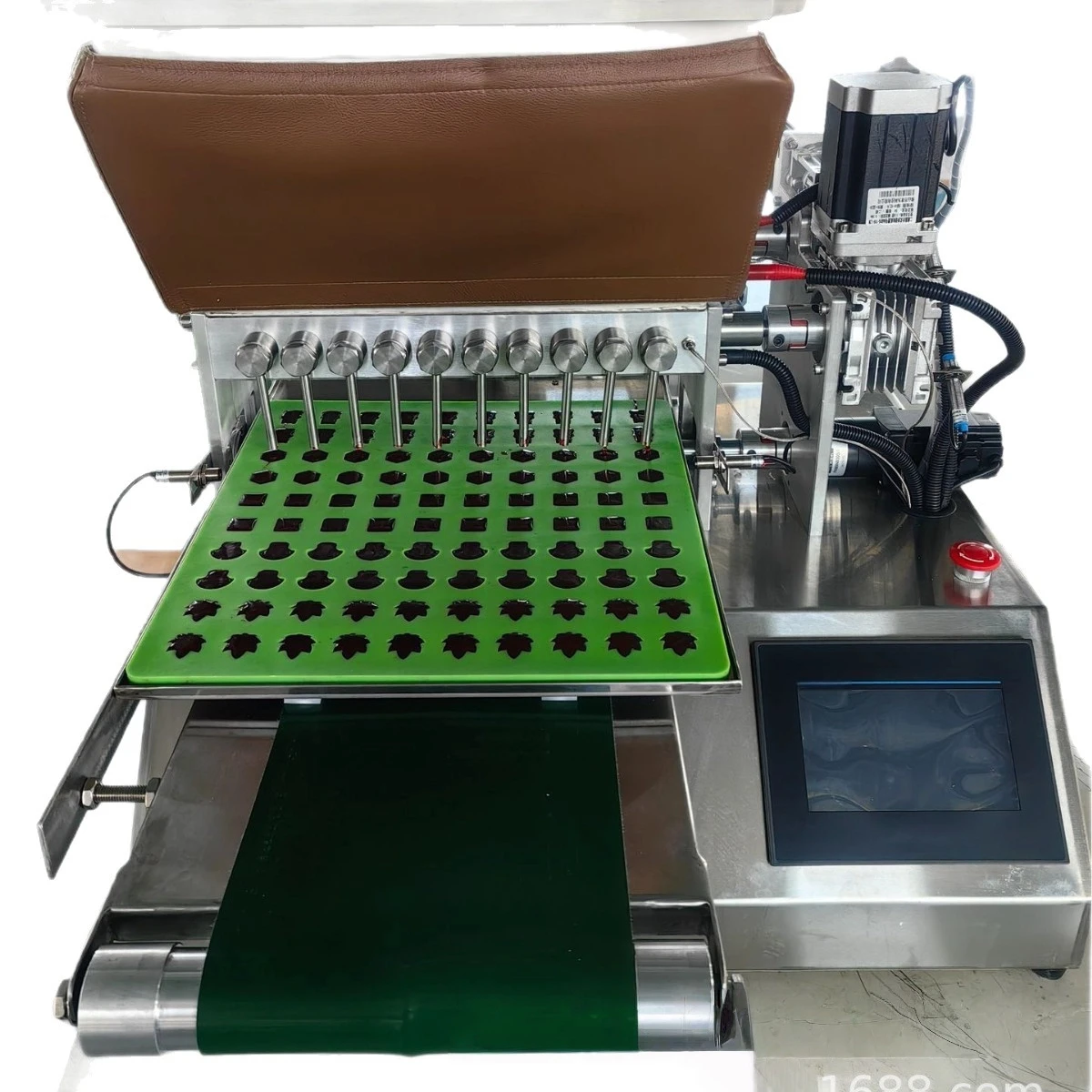 Candy equipment for precise fudge candy dumping - small fudge candy storage, suitable for tabletop and laboratory use