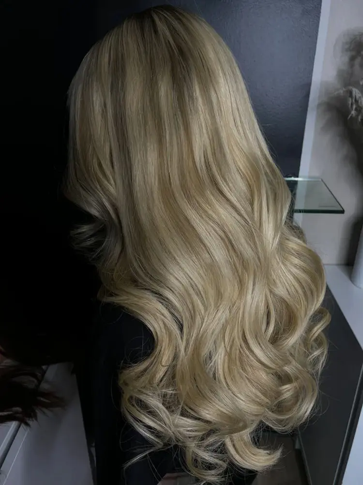 26 "قسط الألياف الرماد شقراء بيروكات صناعية طويلة طول أومبير تسليط الضوء على الجسم موجة غلويليس الباروكات الشعر الاصطناعية على التخليص بيع #5