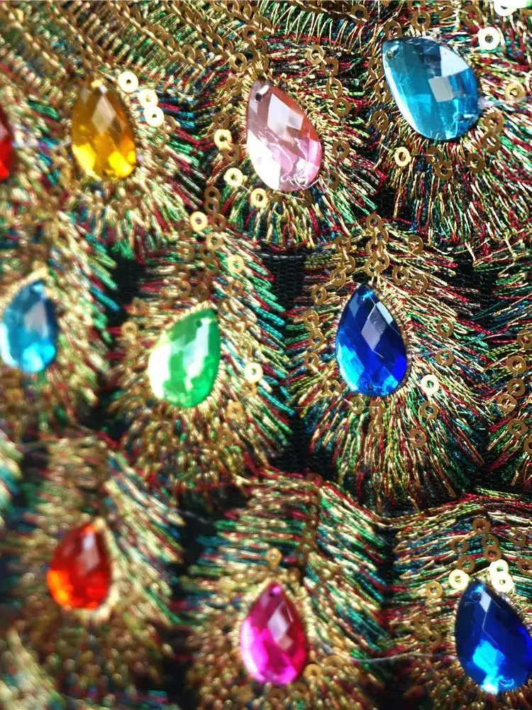 Olśniewająca pawia tęcza Rhinestone pióro ogon haftowana suknia aplikacje koronkowa tkanina czerwona siatka naszywka do dekoracji ślubnych — zdjęcie 2