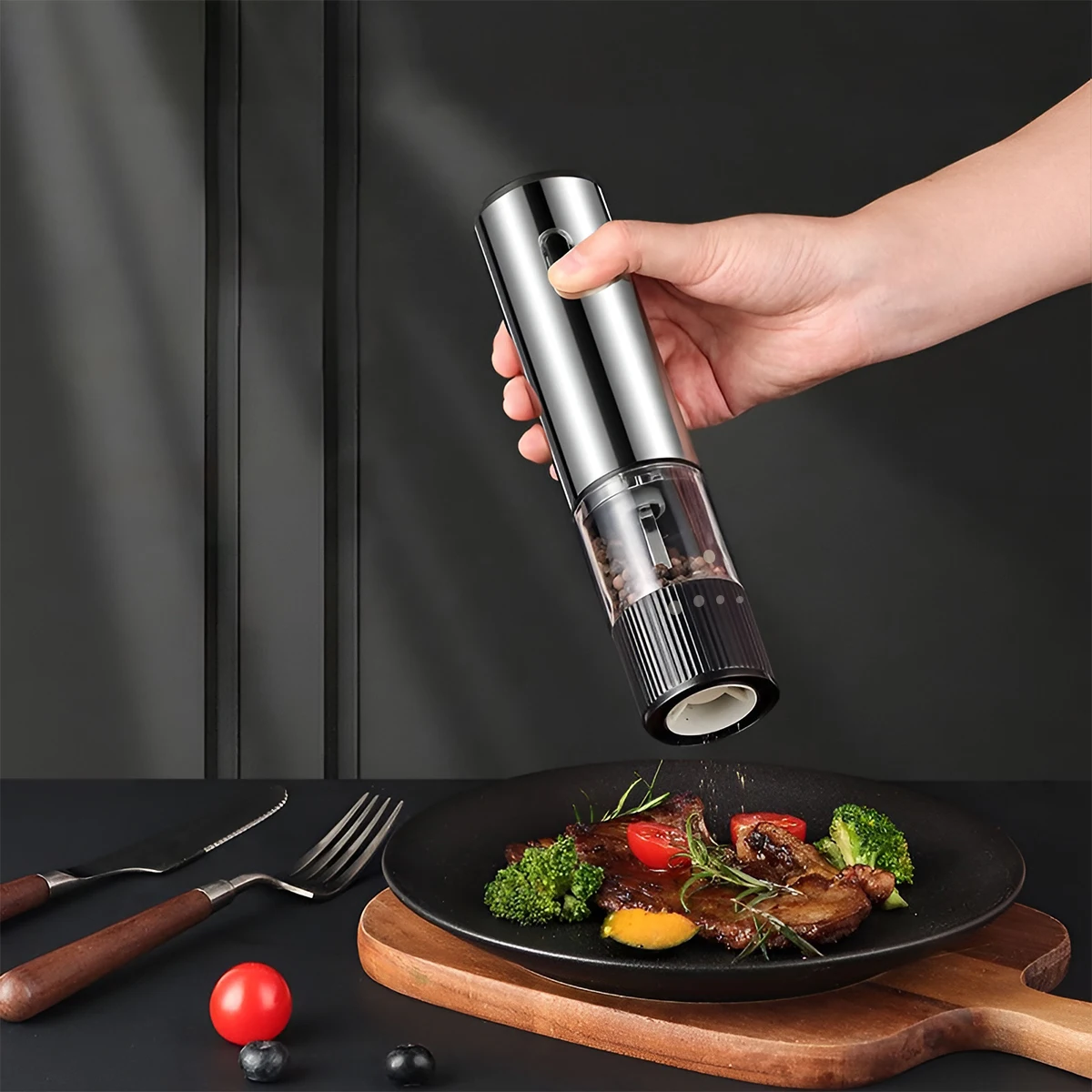 Electric Salt and Pepper Grinder Automatic Rechargeable Pepper Mill Shakers Adjustable Coarseness Kitchen Appliances view 3