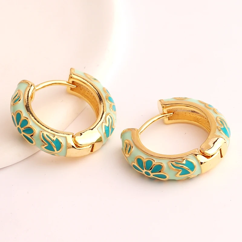 Gold Filled Enamel Flower Daisy Chunky Round Circle Hoop Earrings Female Gold Color Copper Ear Buckle Huggies Jewelry for Women