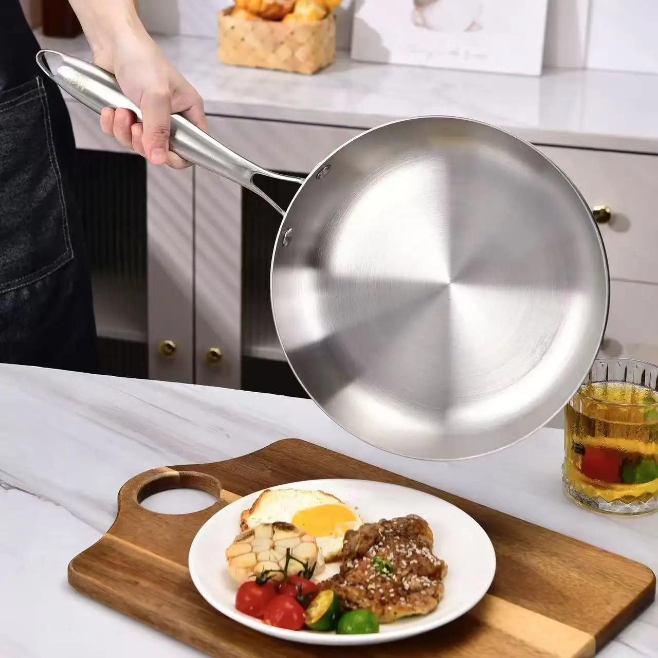 مقلاة من الفولاذ المقاوم للصدأ، متوافقة مع الموقد، مناسبة لقلي شريحة لحم، وقلي البيض