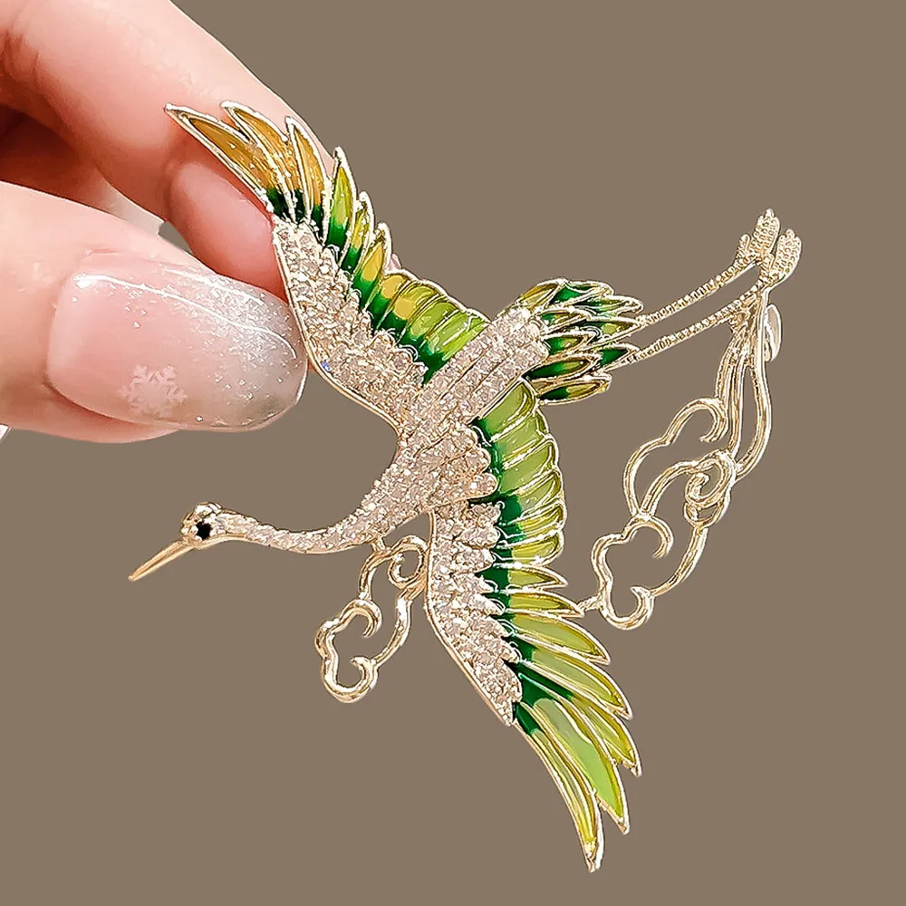 New Flying Bird Brooch Animal Phoenix Pigeon Crane Flamingo Lapel Pin Buckle Party Leisure