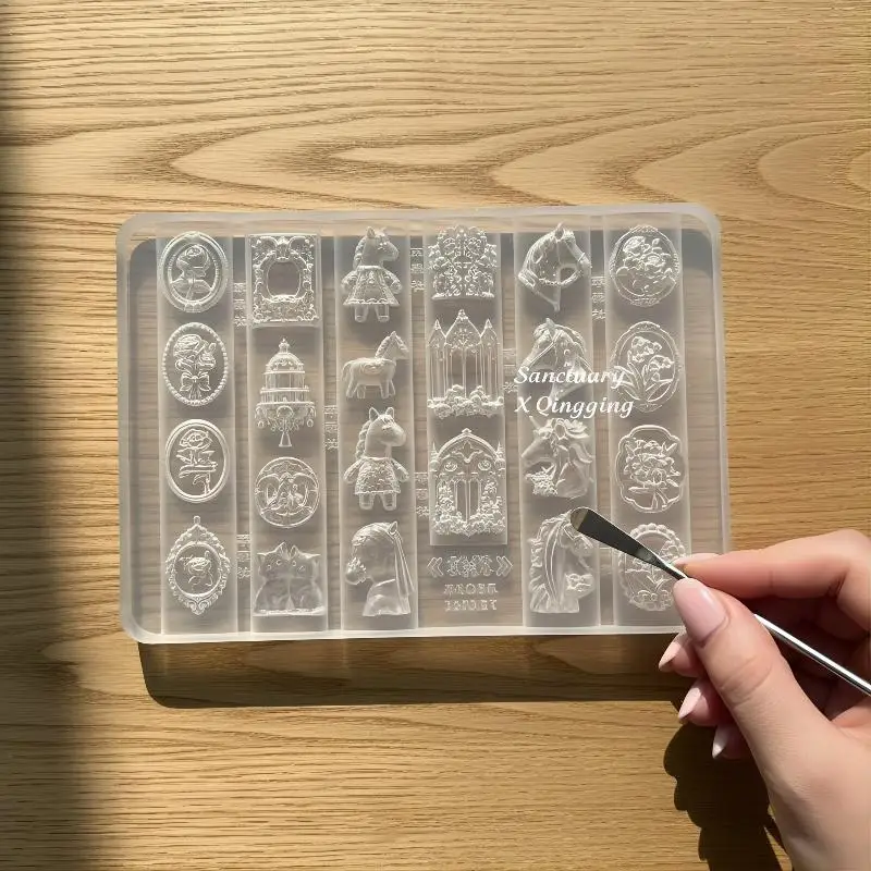 3D Silicone Nail Mold Retro Horse Head Relief For DIY Creating Fashion Manicure Tools Set For Nail Art Lovers