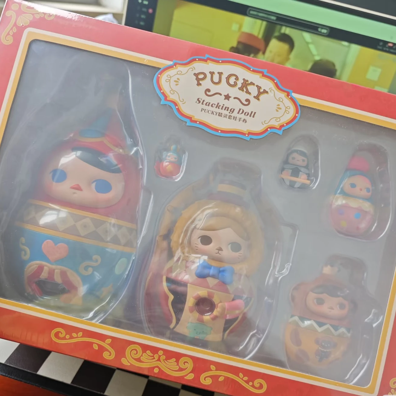 Pucky-muñeco apilable de circo, figura de ángel bonita, juguete que incluye colección de arte de tamaño grande y pequeño