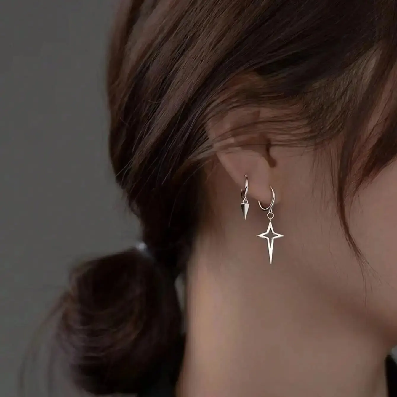 GD Elegant and Fashionable Accessories for Ladies Women and Gents Asymmetrical Slender Four Pointed Star Drop Hoop Earrings