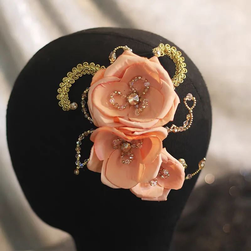 

Балетные головные уборы, танцевальные соревнования, вариации персонажей, головные уборы с короной