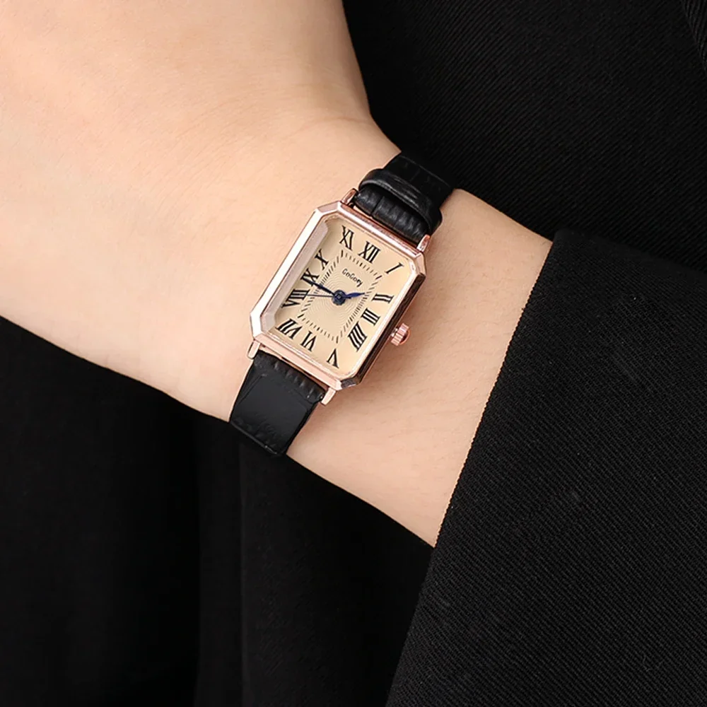 Jam Tangan Kasual Dial Digital Retro Fashion Jam Tangan Kuarsa Kecantikan Tali Kulit Persegi untuk Hadiah Wanita