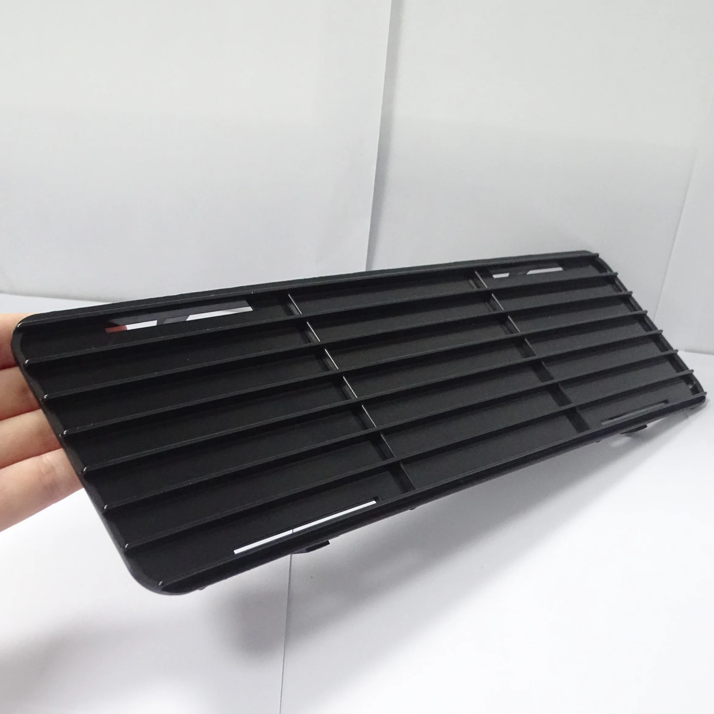 

Vehicle Enhancement right grille front panel apron trim for VW volkswage Golf Mk1 Cabriolet GTI caddy 171853662