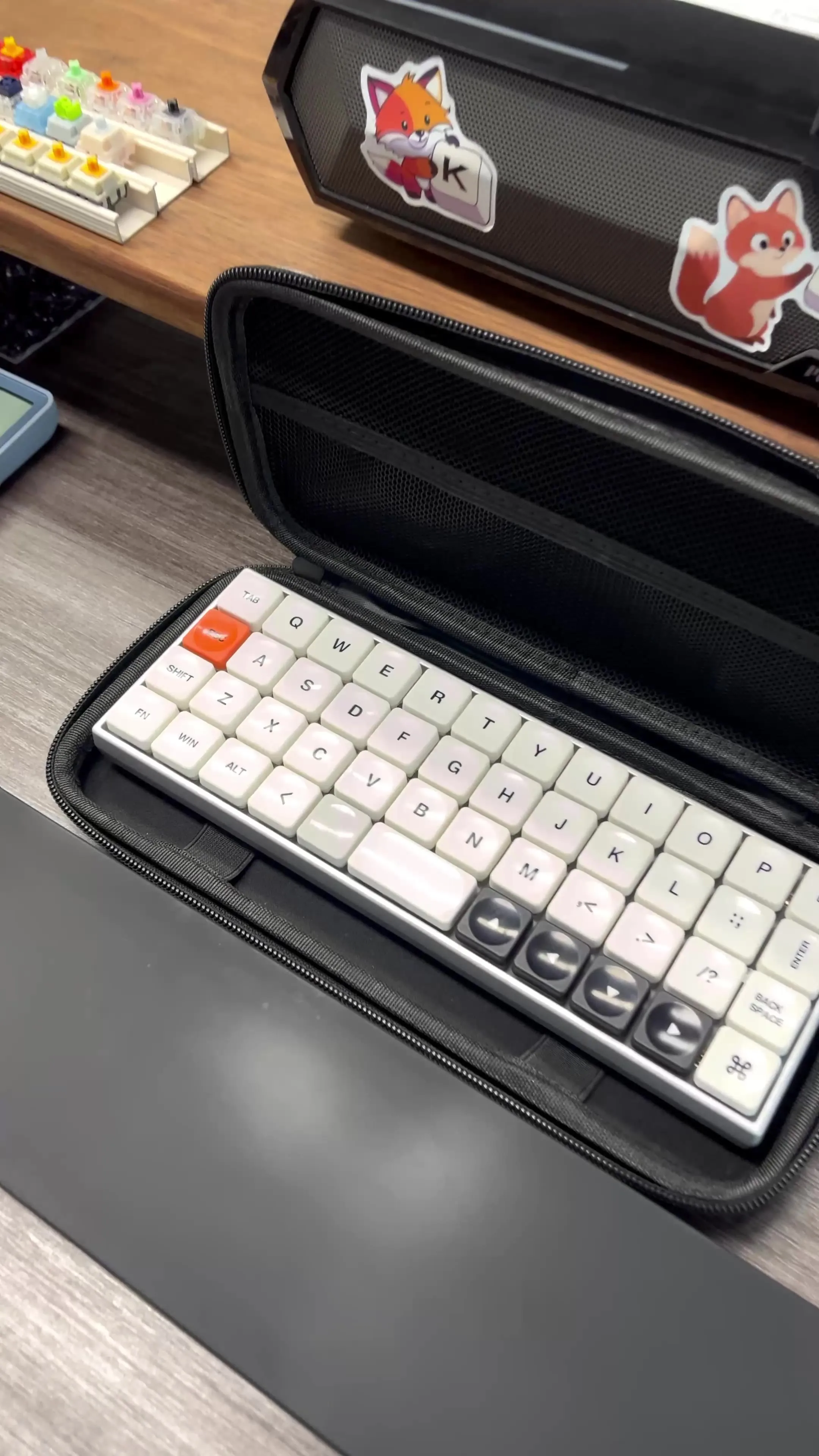 Chosfox Geonix48 Rev.2 メカニカルキーボード 3モード Bluetooth
