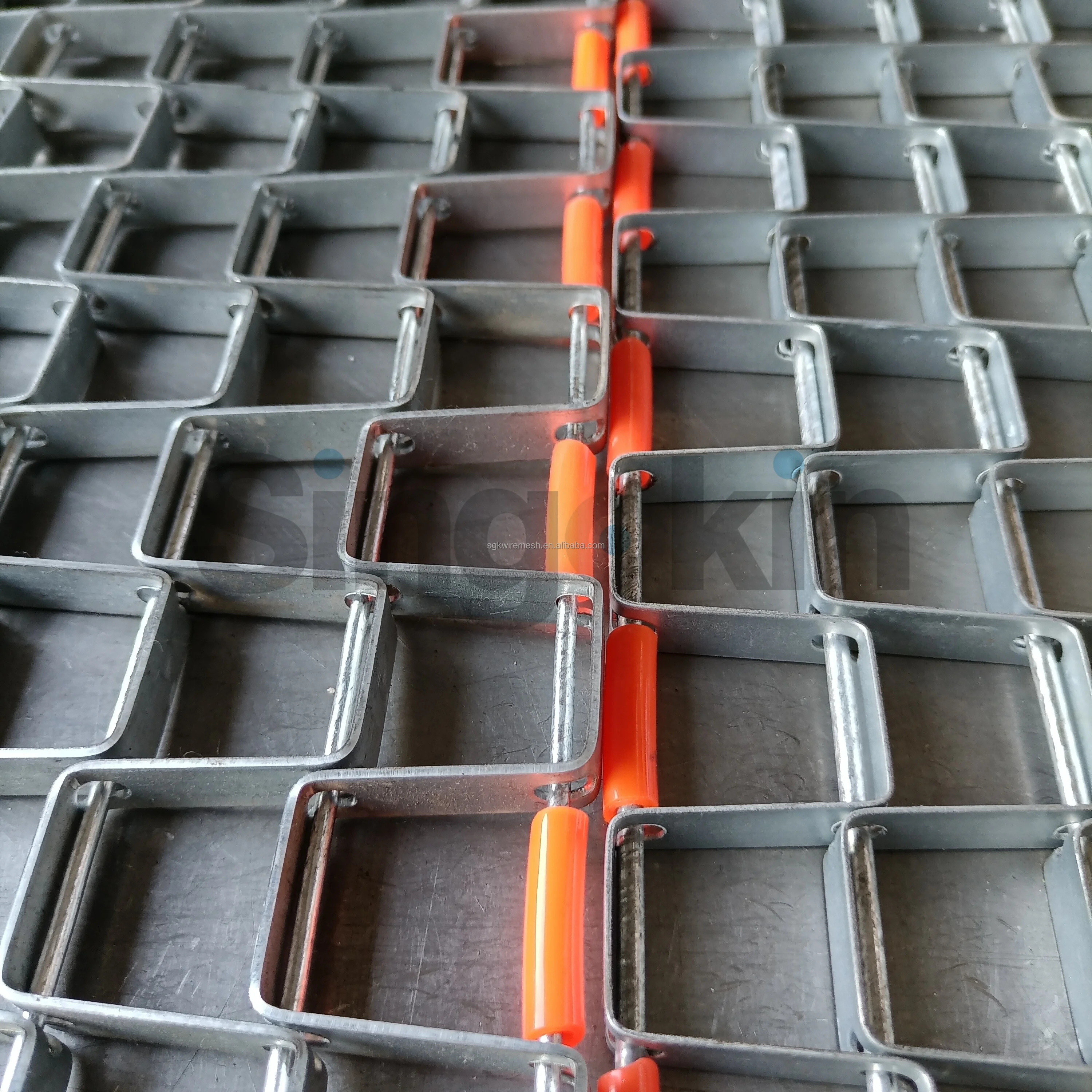 The 3x4 heavy-duty resistance pad is an excellent tool for leveling soil and sand evenly